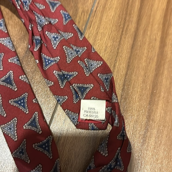 90s Paulo Conti red triangle design tie - Picture 3 of 5